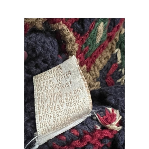 Vintage Cape Isle Chunky hand knitted gorgeous women’s sweater. Size large. - Picture 13 of 13
